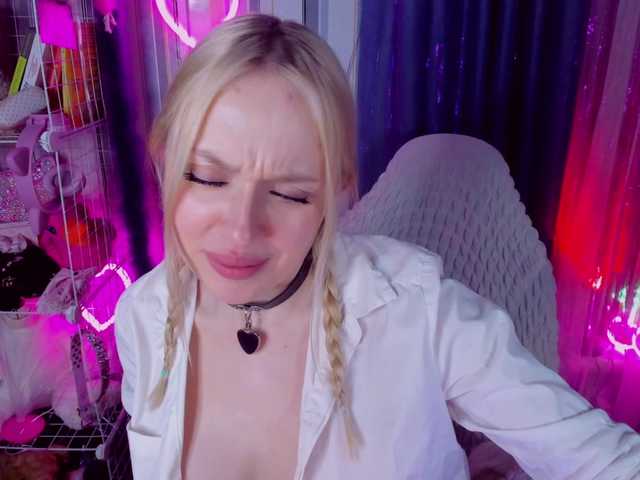 ElinaOcean's BongaCams show and profile