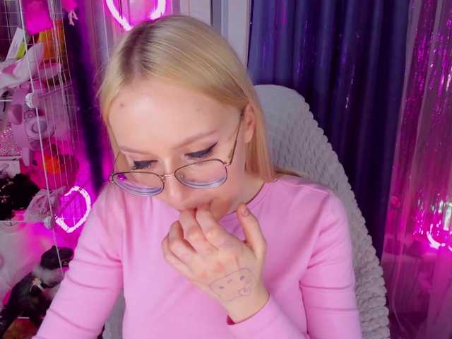 ElinaOcean's BongaCams show and profile