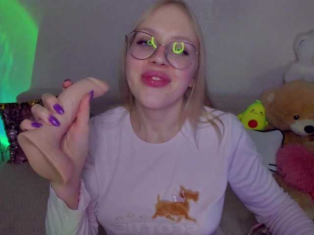 ElinaOcean's BongaCams show and profile