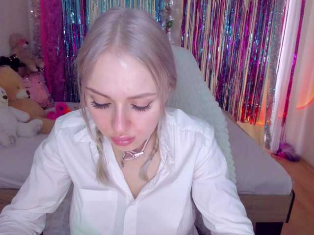ElinaOcean's BongaCams show and profile