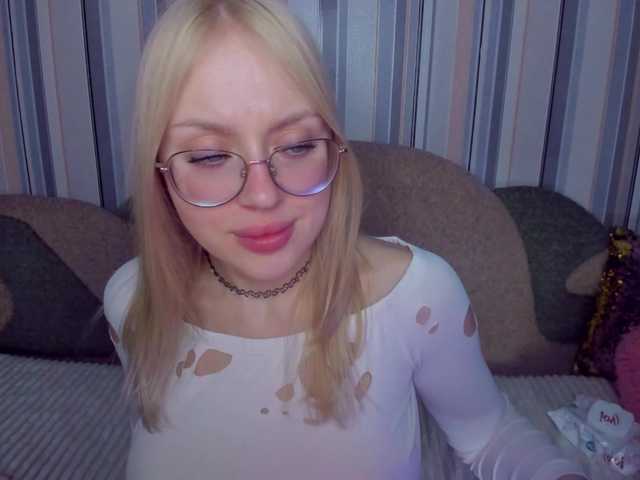ElinaOcean's BongaCams show and profile