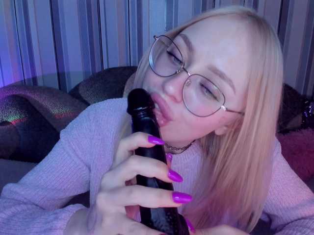 Profile and Statistics for ElinaOcean on BongaCams