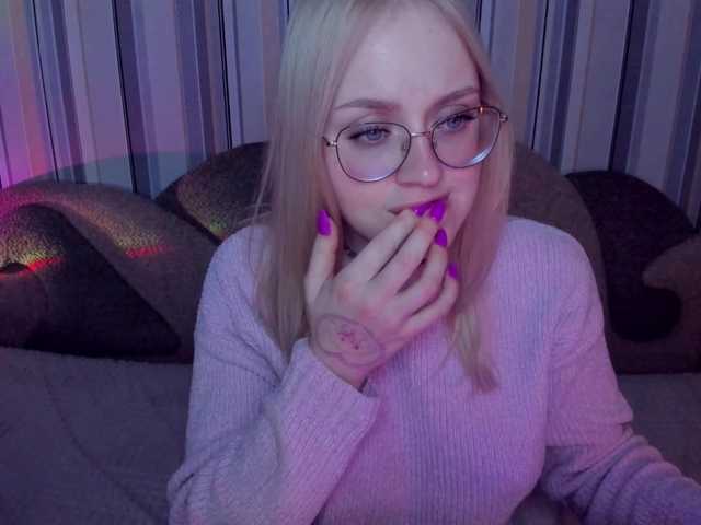 ElinaOcean's BongaCams show and profile