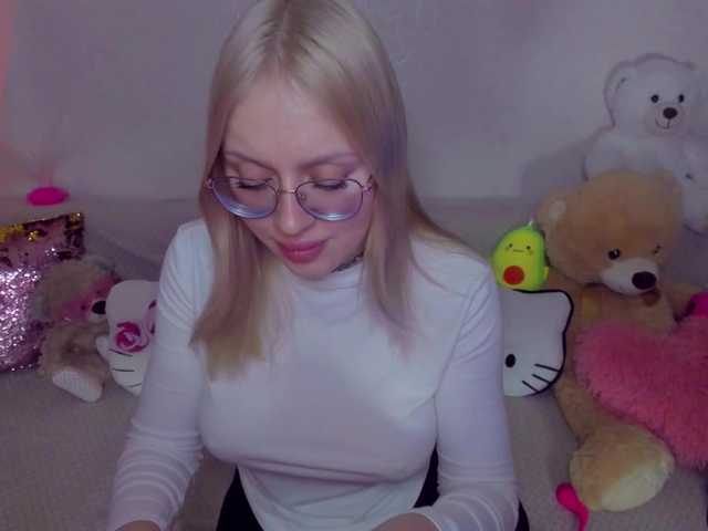 ElinaOcean's BongaCams show and profile