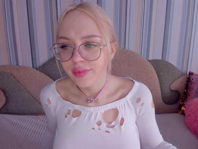 ElinaOcean's BongaCams show and profile