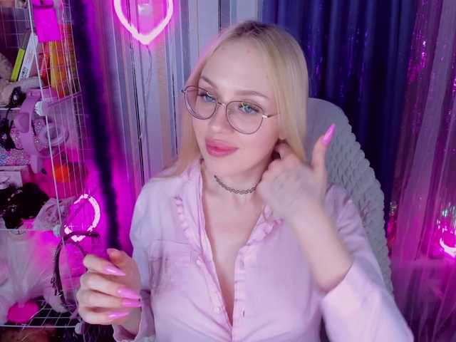 ElinaOcean's BongaCams show and profile