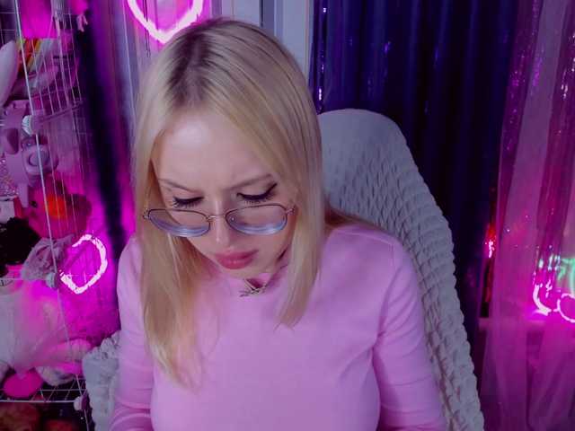 ElinaOcean's BongaCams show and profile