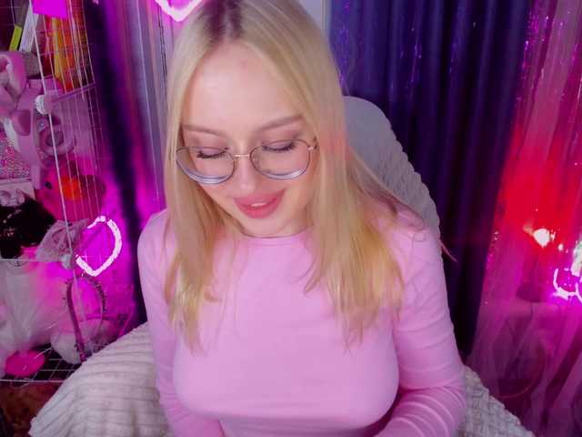 ElinaOcean's BongaCams show and profile