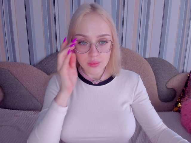 ElinaOcean's BongaCams show and profile