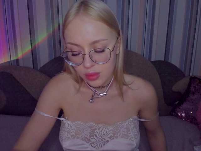ElinaOcean's BongaCams show and profile