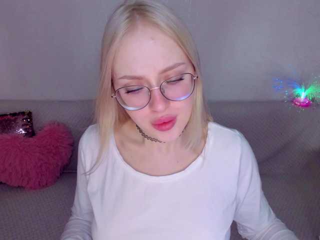 ElinaOcean's BongaCams show and profile