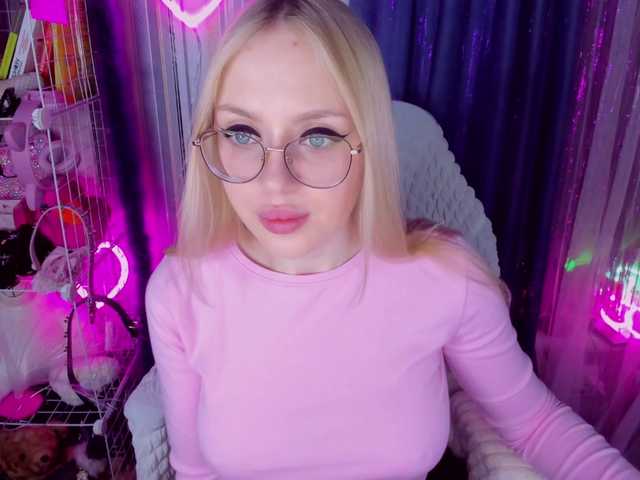 ElinaOcean's BongaCams show and profile