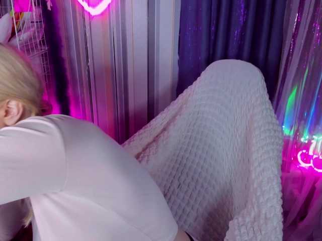 ElinaOcean's BongaCams show and profile