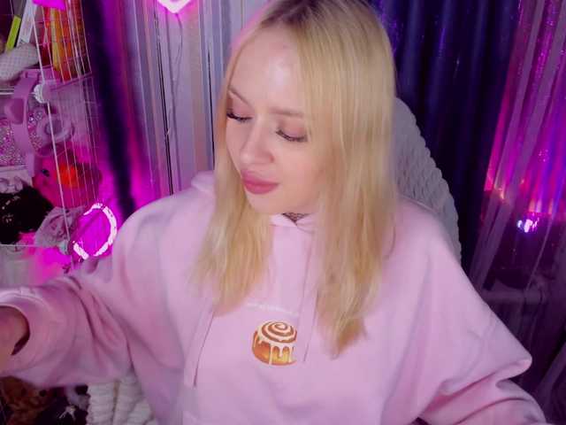 ElinaOcean's BongaCams show and profile