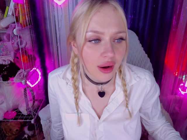 ElinaOcean's BongaCams show and profile