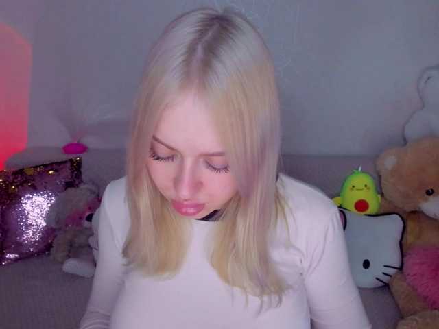 ElinaOcean's BongaCams show and profile