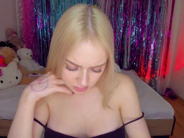 ElinaOcean's BongaCams show and profile