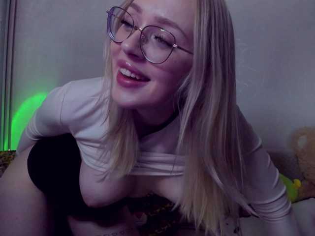 ElinaOcean's BongaCams show and profile