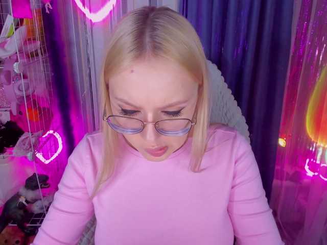 ElinaOcean's BongaCams show and profile