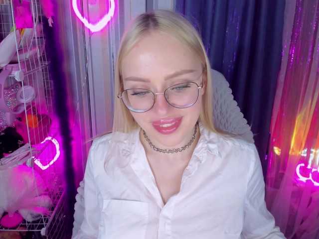 ElinaOcean's BongaCams show and profile