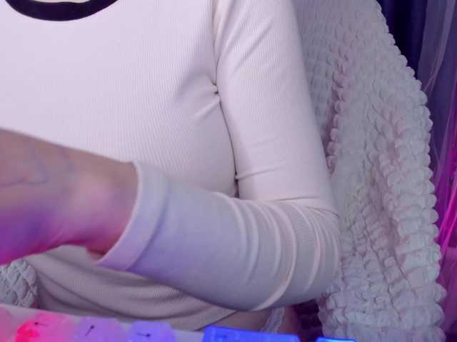 ElinaOcean's BongaCams show and profile