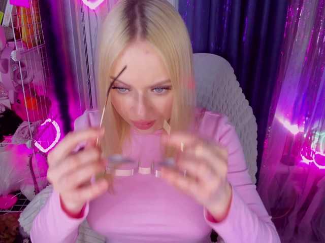 ElinaOcean's BongaCams show and profile