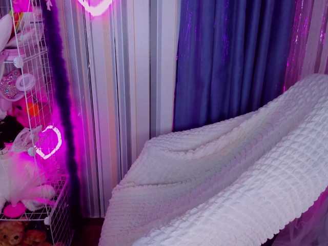 ElinaOcean's BongaCams show and profile