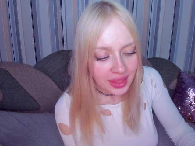 ElinaOcean's BongaCams show and profile