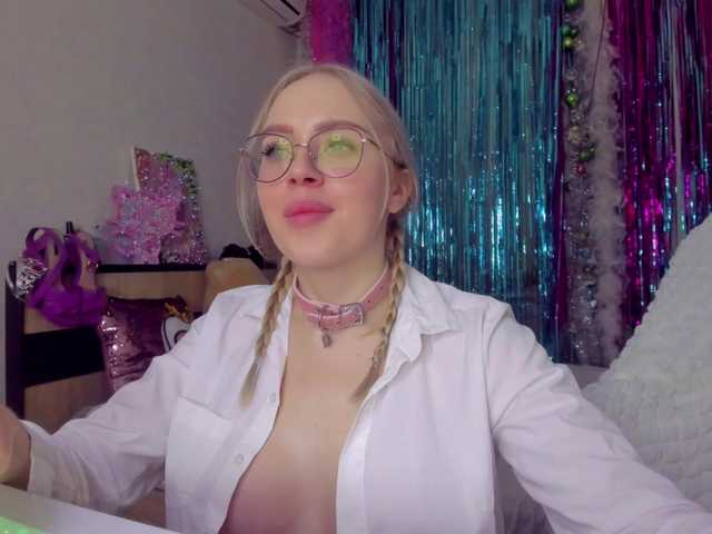 ElinaOcean's BongaCams show and profile