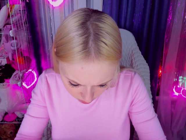 ElinaOcean's BongaCams show and profile