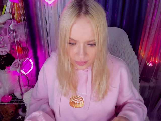 ElinaOcean's BongaCams show and profile