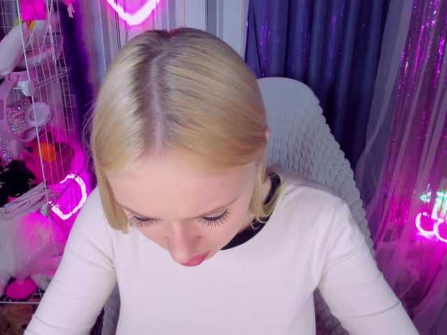 ElinaOcean's BongaCams show and profile