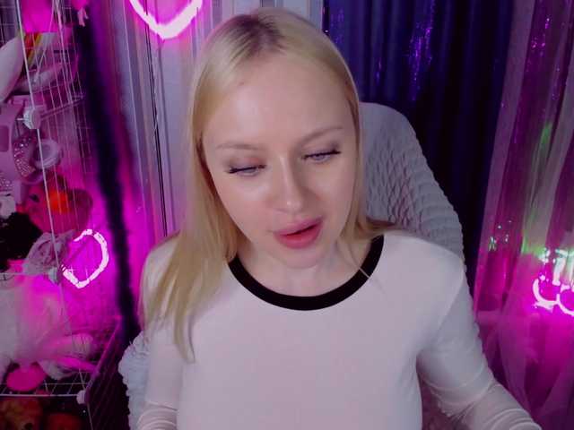 ElinaOcean's BongaCams show and profile