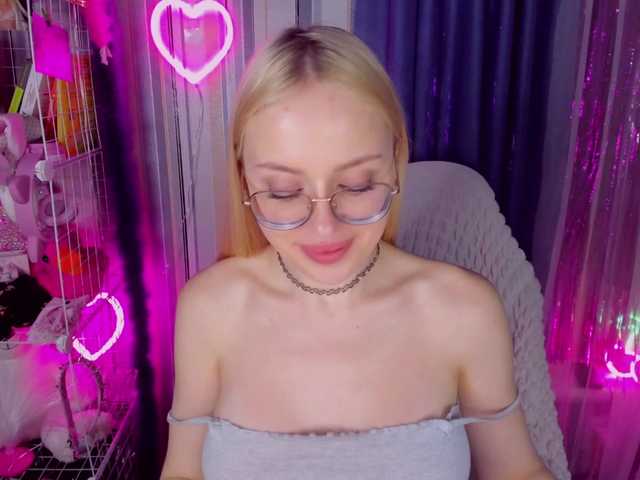 ElinaOcean's BongaCams show and profile