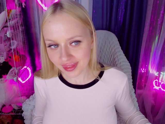 ElinaOcean's BongaCams show and profile