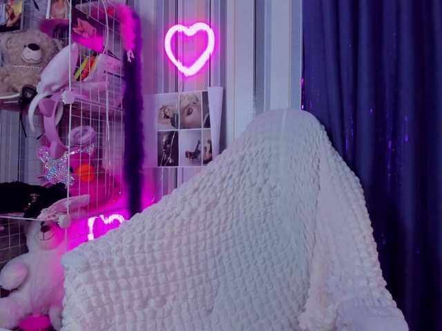 ElinaOcean's BongaCams show and profile