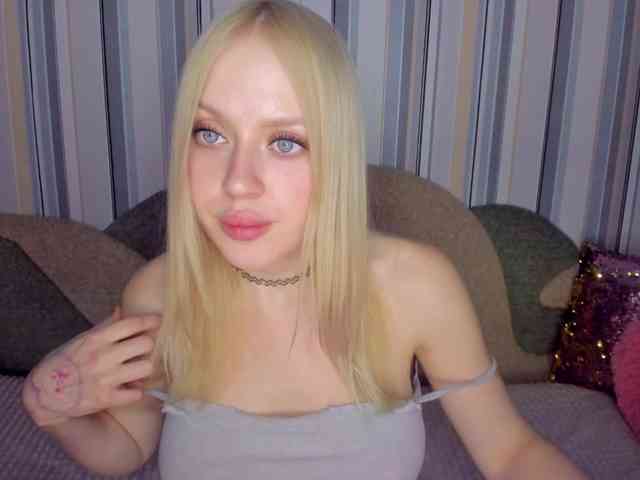 ElinaOcean Live Webcam on BongaCams