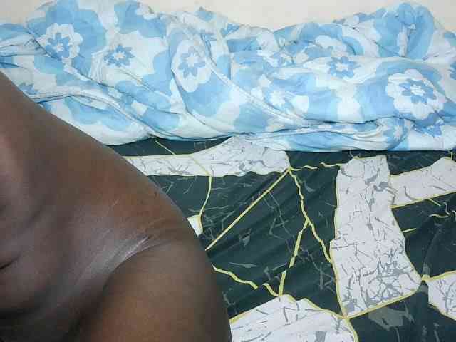 NaughtyBlack-Prettyslut2 webcam