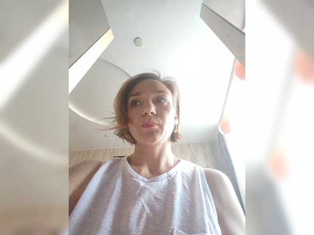 Checkout Olia-81, she wants to masturbate for you Olia-81 from BongaCams