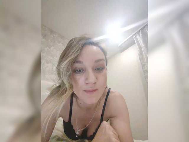 Olia-81 from BongaCams