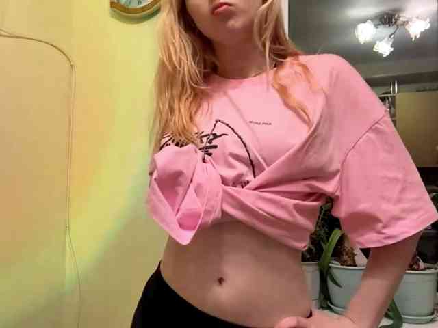 CarenPoellnitz Live Webcam on BongaCams