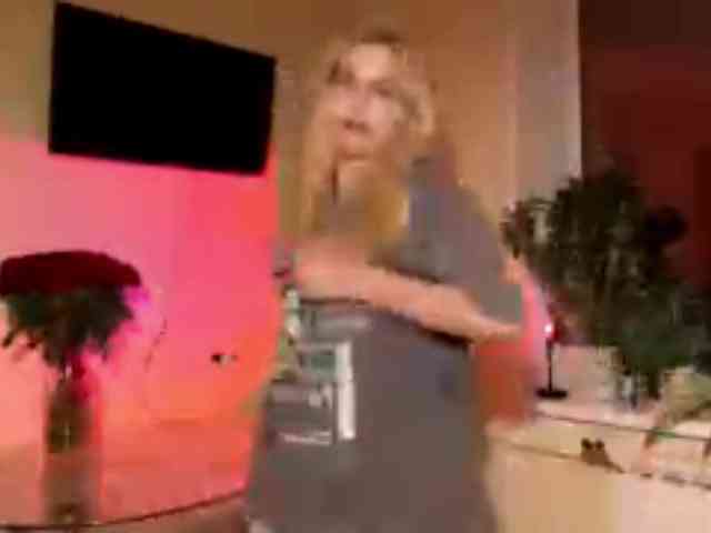 CarenPoellnitz webcam