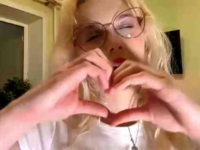 CarenPoellnitz webcam