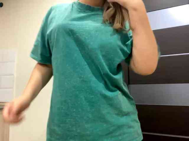 AnalisaDimick webcam