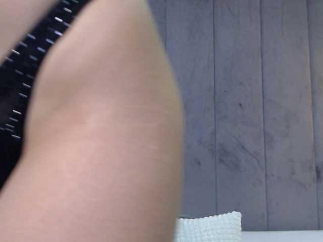 AdisonBrooklyn from BongaCams is Freechat