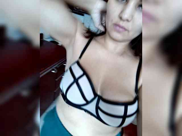 AlinasissySX webcam