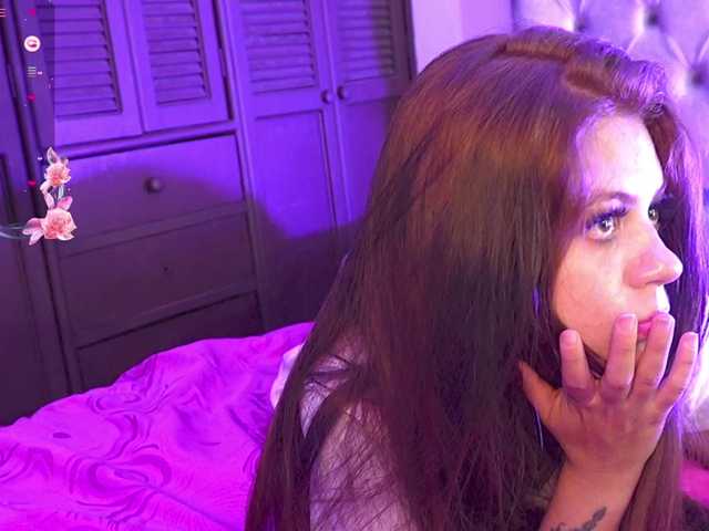 XxMiababby1xX Live Cam on BongaCams and RICams