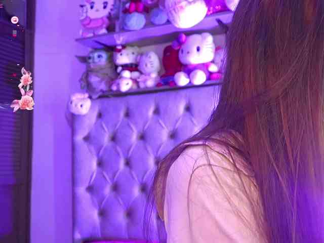 XxMiababby1xX webcam