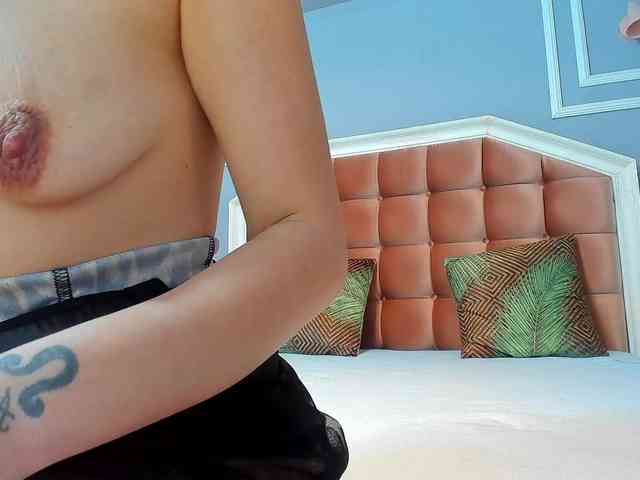 twistedhoney webcam
