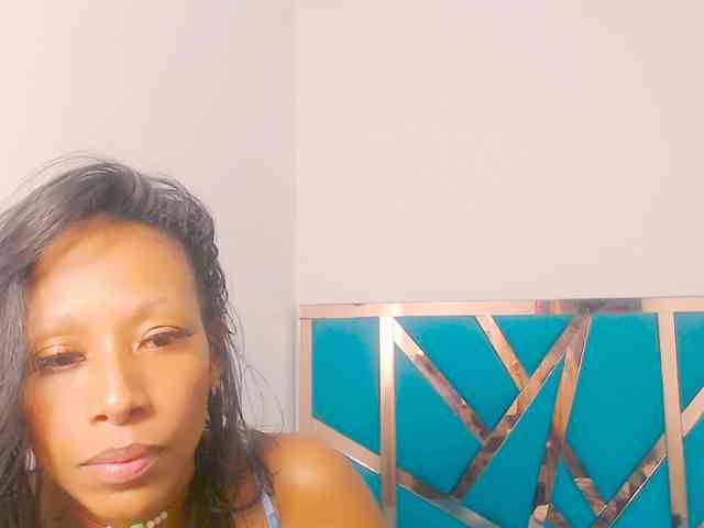 bitch-naughty webcam